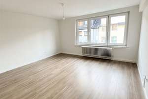 Provisionsfrei - Sanierte 2 Zimmer, große Küche, Duschbad, Loggia – Jahnstraße 30, 40215 Friedrichstadt, Düsseldorf – Vorschaubild 4