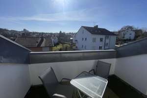 Wohnen über den Dächern: Helle 2-Zimmer-Wohnung mit Dachterrasse und Tiefgarage in Bestlage – Die vollständige Adresse der Immobilie erhältst du vom Anbieter., 75180 Dillweißenstein, Pforzheim – Vorschaubild 2