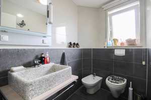 Vielfältig nutzbar: Zentrumnahes Haus mit Einliegerwohnung – Ludwigsburg (Kreis) – Vorschaubild 12