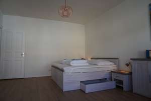 Geschmackvolle Wohnung, Vollmöbliert, mit Balkon und eigenem Keller in Berlin Friedrichshain – Die vollständige Adresse der Immobilie erhältst du vom Anbieter., 10249 Friedrichshain, Berlin – Vorschaubild 11