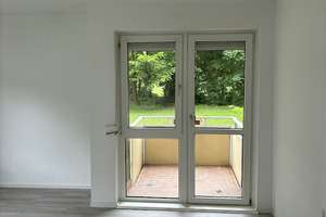 Familienhit mit Balkon & Tageslichtbad - Frisch renovierte 3-Zimmer-Wohnung