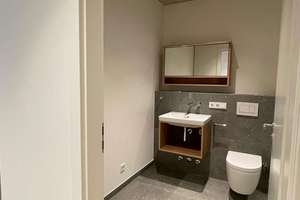 3-Zimmer-Gartenwohnung in Rosenheim mit ca. 100 m², Einbauküche und sonniger Süd-West-Ausrichtung – Die vollständige Adresse der Immobilie erhältst du vom Anbieter., 83024 Nord, Rosenheim – Vorschaubild 9