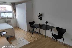 Sanierung in 2022: Möbliertes Apartment direkt am Nordbad ab 01.08.2026 – Schleißheimer Straße 126, 80797 Neuschwabing, München – Vorschaubild 2
