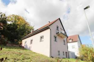 Einfamilienhaus mit Balkon in ruhiger Randlage von Dürrmenz
