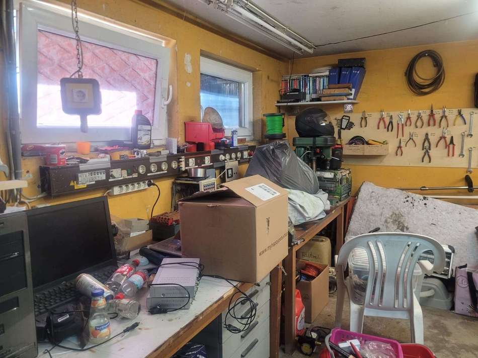 Garage 1