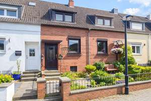 Bezugsfreies Reihenhaus mit schönem Garten in Oslebshausen
