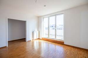 Bezugsfreies Penthouse Berlin-Mitte I 2 Terrassen, Weitblick I nahe Bundestag I Gestaltungspotenzial – Die vollständige Adresse der Immobilie erhältst du vom Anbieter., 10117 Mitte (Ortsteil), Berlin – Vorschaubild 13