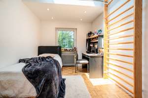 PANORAMABLICK – Stilvolles Haus mit Pool, Garten, Garage und Ausblick in Remshalden – Die vollständige Adresse der Immobilie erhältst du vom Anbieter., 73630 Remshalden – Vorschaubild 15