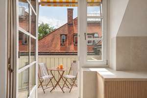 Traumhafte Altbau-Wohnung. Herrschaftlich und hell. – Die vollständige Adresse der Immobilie erhältst du vom Anbieter., 81679 Herzogpark, München – Vorschaubild 2