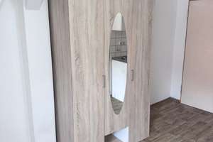 St. Peter ! Nestchen unterm Dach, 1-Zimmer-App., 19 m², Laminat, ohne Balkon, 4.OG ohne Aufzug – Die vollständige Adresse der Immobilie erhältst du vom Anbieter., 90478 Glockenhof, Nürnberg – Vorschaubild 3