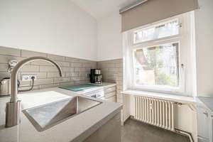 ⭐️ Im Herzen des Akazienkiez – luxuriös möbliertes & saniertes Altbau-Studio in begehrter Kiezlage – Die vollständige Adresse der Immobilie erhältst du vom Anbieter., 10781 Schöneberg, Berlin – Vorschaubild 4