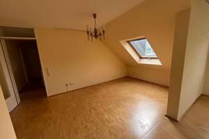 Gepflegte Dachgeschoßwohnung mit Aufzug und Sonnenbalkon – Dürener Straße 404, 50935 Lindenthal (Ortsteil), Köln – Vorschaubild 15