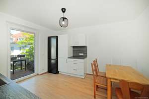 Gemütlicher Altbau direkt am Park. Helle 3-Zi-Whg mit großer Wohnküche & Balkon zum ruhigen Innenhof – Die vollständige Adresse der Immobilie erhältst du vom Anbieter., 80993 Alt-Moosach, München – Vorschaubild 13