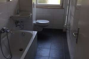 Top Lage! Sanierte/Renovierte 3-Zimmer-Wohnung mit großem Balkon ab 26.10.2026 anmietbar – Wolfhagener Str. 47, 60433 Dornbusch, Frankfurt am Main – Vorschaubild 4