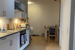 Zum 16.04.2026 an Studenten zu vermieten: moderne 2-Zi.-Wohnung mit Dachterrasse in FH-Nähe – Heikendorfer Weg 94, 24149 Neumühlen-Dietrichsdorf, Kiel – Vorschaubild 3