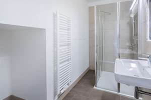 Stilvolle 2-Zimmer Wohnung im Herzen von Hamburg zu vermieten! – Die vollständige Adresse der Immobilie erhältst du vom Anbieter., 20095 Hamburg-Altstadt, Hamburg – Vorschaubild 5