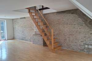 Charmante Maisonette-Dachgeschoßwohnung in bester Lage in der Augsburger Altstadt – Die vollständige Adresse der Immobilie erhältst du vom Anbieter., 86150 Lechviertel, östl. Ulrichsviertel, Augsburg – Vorschaubild 5