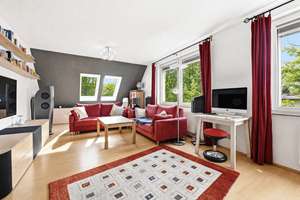 Ihr neues Lieblingszuhause auf zwei Ebenen mit sonnigem Südbalkon – Die vollständige Adresse der Immobilie erhältst du vom Anbieter., 22607 Groß Flottbek, Hamburg – Vorschaubild 4