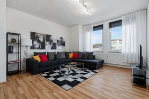Attraktive renovierte Wohnung in zentraler Lage mit Aufzug – Westliche Karl-Friedrich-Straße 61, 75172 Innenstadt, Pforzheim – Vorschaubild 2