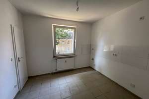 Anschauen Einziehen -  2 Zi.-Whng. mit viel Platz - Duisburg Rheinhausen – Klausstraße 2, 47226 Hochemmerich, Duisburg – Vorschaubild 2
