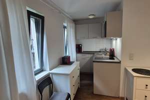 Für 6 Monate: 1,5-Zimmer-Apartment im Herzen von Regensburg - komplett ausgestattet all inclusive! – Glockengasse 5, 93047 Innenstadt, Regensburg – Vorschaubild 2