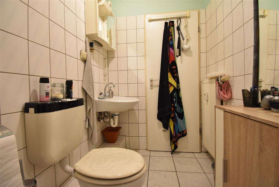 Immobilie in Voerde (Niederrhein) - Provisionsfreies Immobilienpaket! 2 Wohnungen in einem Haus in Voerde zu verkaufen  - Bild 9