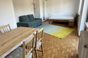 Helle, renovierte und möblierte 1-Zimmer Wohnung mit großem Balkon und eigenem Parkplatz – Die vollständige Adresse der Immobilie erhältst du vom Anbieter., 70437 Zuffenhausen-Mitte, Stuttgart – Vorschaubild 2