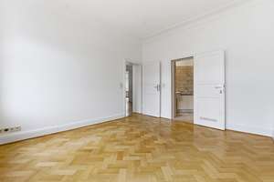 Stilvolles Gründerzeithaus mit 341m² Wohnfläche verteilt auf drei Wohneinheiten im Bonner Zentrum – Die vollständige Adresse der Immobilie erhältst du vom Anbieter., 53111 Bonn-Zentrum, Bonn – Vorschaubild 63