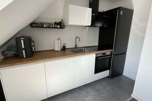 *Essen-Rüttenscheid* - Gemütliche DG-Wohnung in modernisiertem Haus! – Langenbeckstraße 25, 45130 Rüttenscheid, Essen – Vorschaubild 9