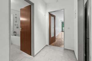 Unweit dem historischen Pfanzeltplatz! Bezugsfreie 2-Zimmer-Wohnung mit Südbalkon und TG-Stellplatz – Die vollständige Adresse der Immobilie erhältst du vom Anbieter., 81737 Altperlach, München – Vorschaubild 5