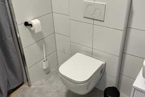 Voll möbliertes Design-Apartment- Brand neue Möbel  (ca. 42 m²) – All-In-Miete, sofort bezugsfrei – Rohrackerstrasse 231, 70329 Stuttgart – Vorschaubild 11