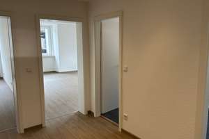HANNOVER-ZENTRUM: NEU SANIERTE 3-Zimmer-Wohnung im 3.OG mit BALKON, NÄHE AEGI+MASCHSEE – Senior-Blumenberg-Gang 2, 30159 Mitte (Ortsteil), Hannover – Vorschaubild 33
