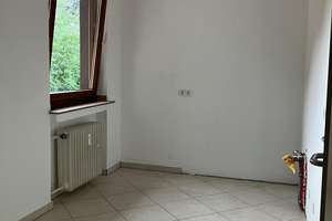 Schöne helle 3 Zimmer Wohnung in ruhiger Wohnlage – 40549 Heerdt, Düsseldorf – Vorschaubild 3