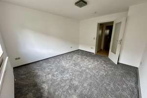 Frisch renovierte 2-Zimmer-Wohnung mit Balkon, Einbauküche und Stellplatz in der Zellerau – 97082 Zellerau, Würzburg – Vorschaubild 8