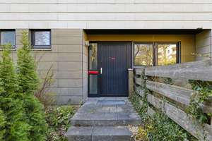 Reiheneckhaus in München / Einmalige Raumaufteilung / 5 Zimmer, Garten & viel Potenzial und TG-Platz – Die vollständige Adresse der Immobilie erhältst du vom Anbieter., 81673 Echarding, München – Vorschaubild 3