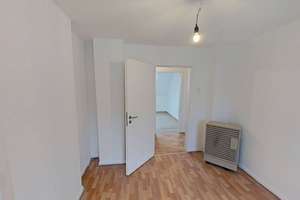 Sanierte 3-Zimmer-Dachgeschosswohnung mit Badewanne in Wuppertal – Bogenstraße 78, 42283 Barmen, Wuppertal – Vorschaubild 7