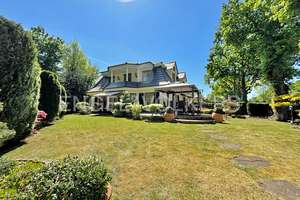 Exklusive Villa in Sackgassenlage