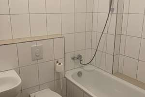 Schöne und ruhige 1-Zimmer Altbauwohnung nahe Spreebogen! Bezugsfrei! – Jagowstr. 17, 10555 Moabit, Berlin – Vorschaubild 5