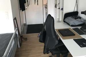 Studenten und Azubis aufgepasst - Wohnung mit Pantryküche und Balkon im Unicandis