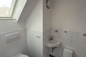 Kompaktes und helles Apartment in urbaner Lage – 40213 Altstadt, Düsseldorf – Vorschaubild 7