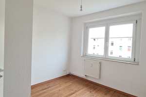 Freundliche 3-Zimmer Wohnung mit TOP Einbauküche und Balkon – Wedringer Straße 13a, 39124 Magdeburg – Vorschaubild 3