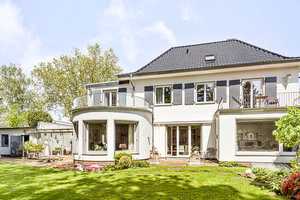 Stadtvilla mit viel Raum und großem Garten,  Alt-Baumbestand und teilgewerbl. Vermietung möglich – Neuss (Rhein-Kreis) – Vorschaubild 3