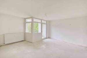 Großzügig geschnittene 3,5-Zi.-Wohnung mit Balkon! – Elisabeth-von-Thadden-Str. 7, 51377 Alkenrath, Leverkusen – Vorschaubild 2