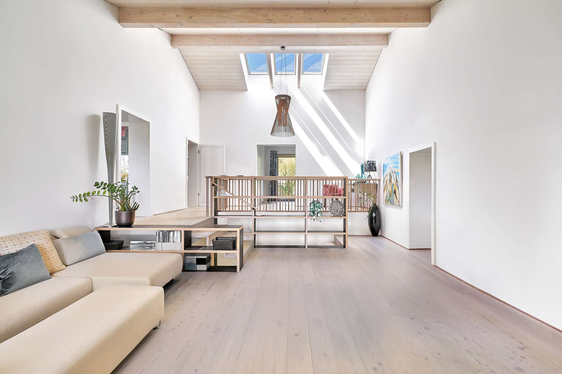 Immobilie in Eching am Ammersee - Familienvilla mit Pool, luftigem Strandhausflair, Seeblick, Lift und Einliegerwohnung in Seenähe - Bild 4