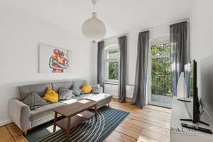 Ruhige 2-Zimmer-Altbauwohnung mit Balkon zum Innenhof