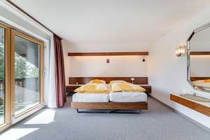 Sofort bezugsfrei - Einfamilienhaus, Gewerbehalle mit Einliegerwohnung auf Traumgrundstück in Bichl – Die vollständige Adresse der Immobilie erhältst du vom Anbieter., 83673 Bichl – Vorschaubild 7