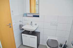 Junges modernes Haus in ruhiger Lage, große Garage, Carport, Garten, Bhf. Strecke  Stuttgart21 - Ulm – Alb-Donau-Kreis – Vorschaubild 10