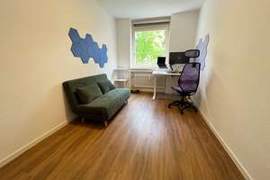 Hell & modern & viel Platz: 3 Zimmer mit Balkon, guter Schnitt, modernes Bad, Gäste-WC, Aufzug – Alteburger Straße 288, 50968 Bayenthal, Köln – Vorschaubild 17