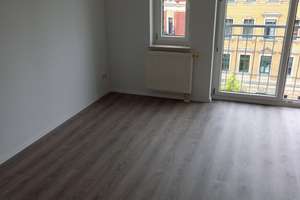 Schöne helle 1-Zimmer-Wohnung in einem Mehrfamilienhaus in Löbtau-Nord zu vermieten – Die vollständige Adresse der Immobilie erhältst du vom Anbieter., 1159 Löbtau-Süd, Dresden – Vorschaubild 4