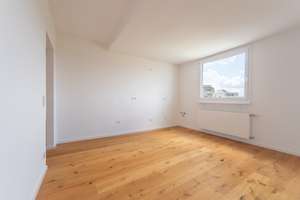 HOCH HINAUS UND MITTENDRIN - Sorgfältig sanierte 3-Raumwohnung in ruhiger Lage von Derendorf! – Die vollständige Adresse der Immobilie erhältst du vom Anbieter., 40476 Derendorf, Düsseldorf – Vorschaubild 2